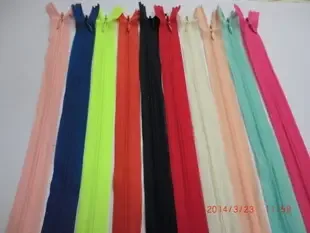 Guangzhou Haizhu District Fengyu Zipper Factory - Clothing reference image 1