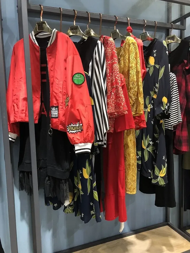 Guangzhou Yixing Apparel Co., Ltd. - Daily Necessities reference image 8