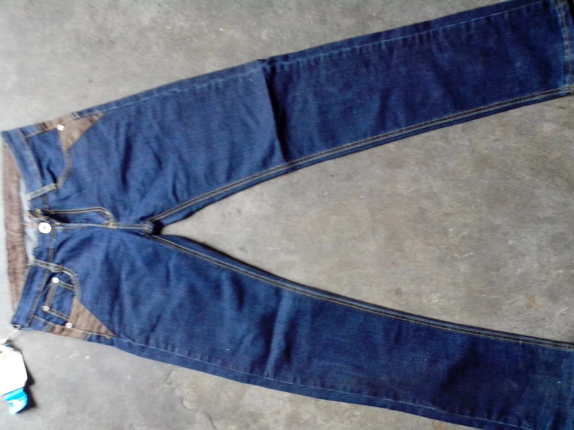 Guangzhou Zengcheng Xinfafa Qizhi Garment Factory - Clothing reference image 2