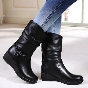 Shenzhen Longgang District Yangqiantong Shoes Trading Firm - Daily Necessities reference image 1
