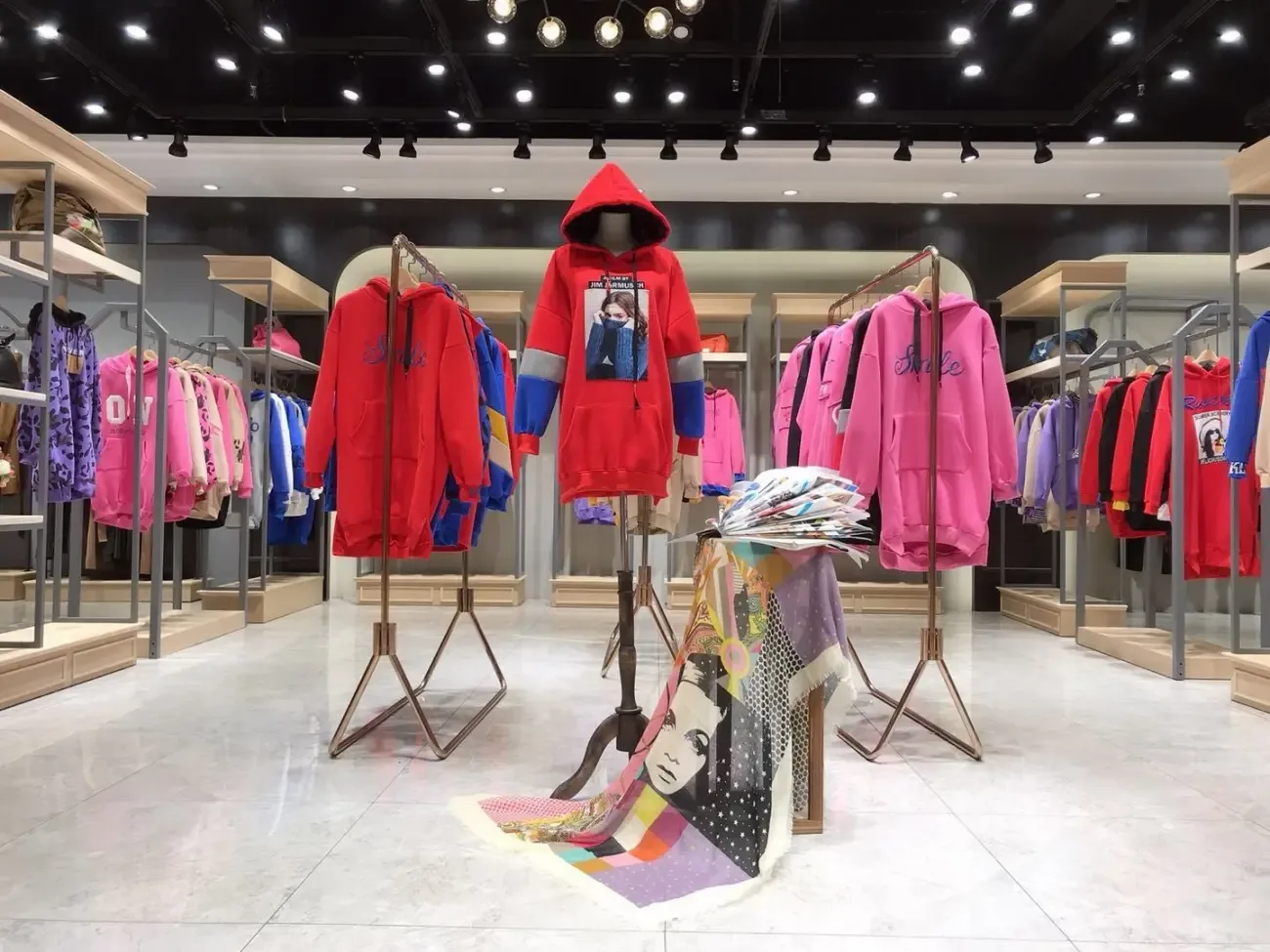 Guangzhou Eve Clothing Accessories Co., Ltd. - Clothing reference image 2
