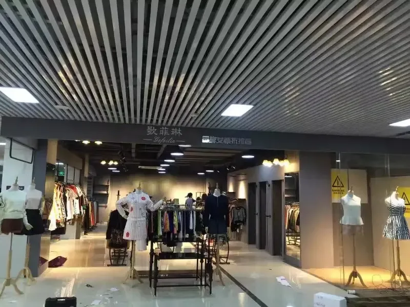 Guangzhou Yilin Garment Co., Ltd. - Clothing reference image 5
